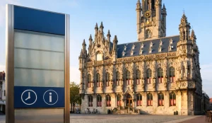 Gemeentehuis Middelburg ingang overdag